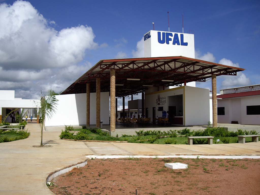 Ufal anuncia quase 600 EAD vagas para reopção e transferência