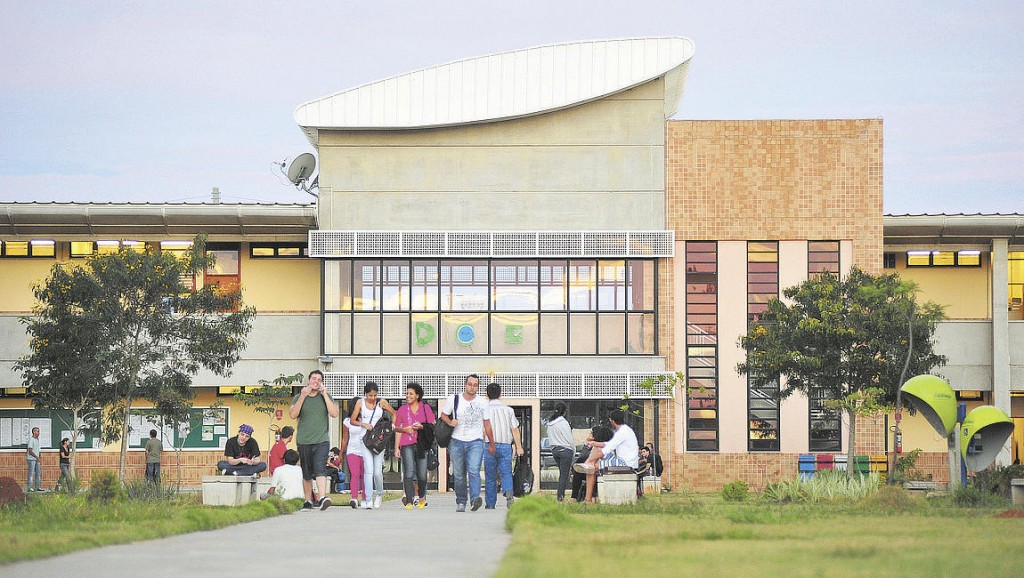 UFScar oferece vagas em cursinho preparatório para vestibular