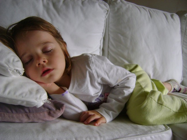 Criança Dormir