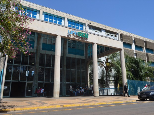 Grupo é preso durante tentativa de fraudar vestibular de medicina