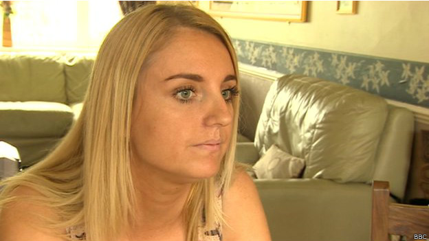 Mãe deixa de levar filha com câncer na escola e é multada na Inglaterra