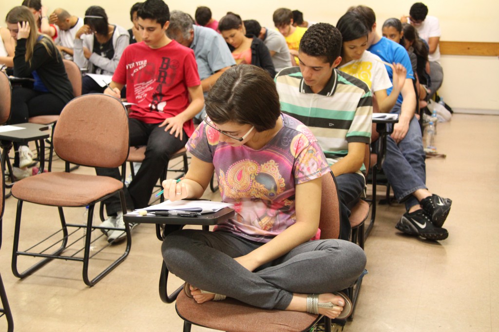 Fevest recebe inscrições para vestibular até próxima segunda-feira 2