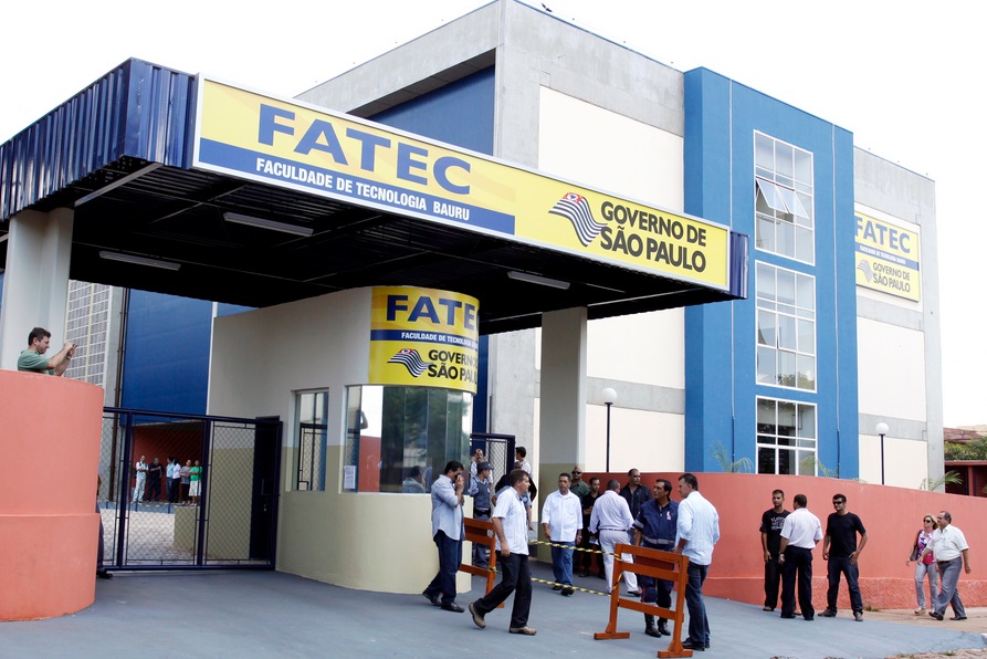 Inscrições para o vestibular 2015 das Fatecs terminam hoje