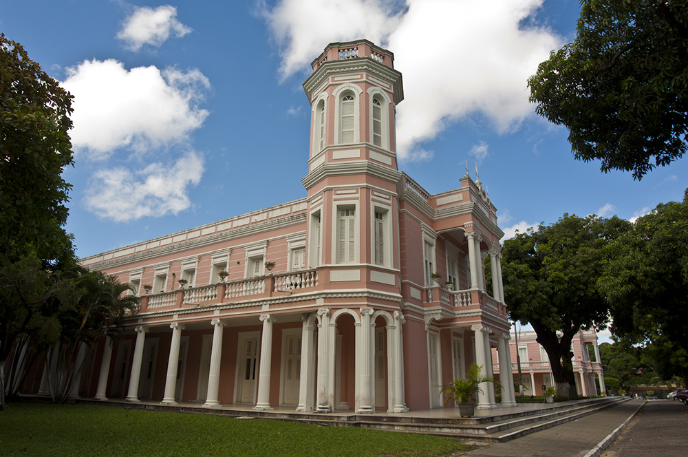 MEC confirma criação de mais 2.240 vagas em Universidades Federais 2