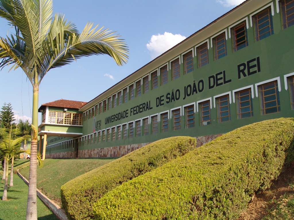 27 cursos de medicina são mal avaliados pelo MEC