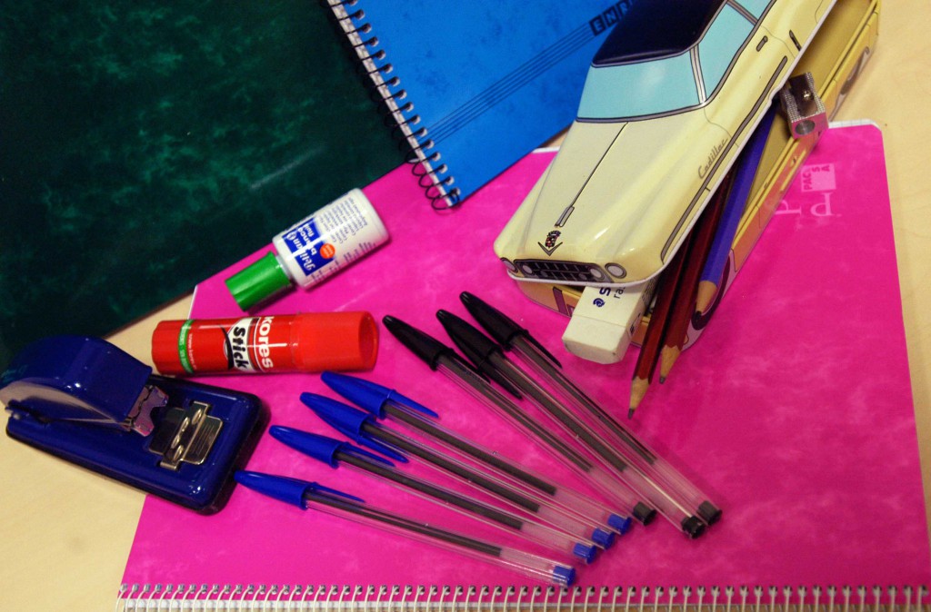 Especialistas afirmam que dezembro é o melhor mês para a compra do material escolar 2