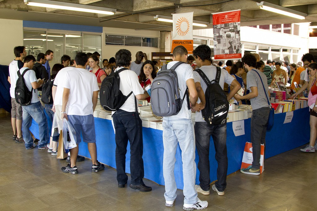 Festa do Livro da USP oferece descontos de até 80 2