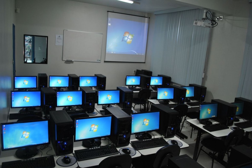 Falta de tecnologia nas escolas é motivo de descontentamento dos professores 2