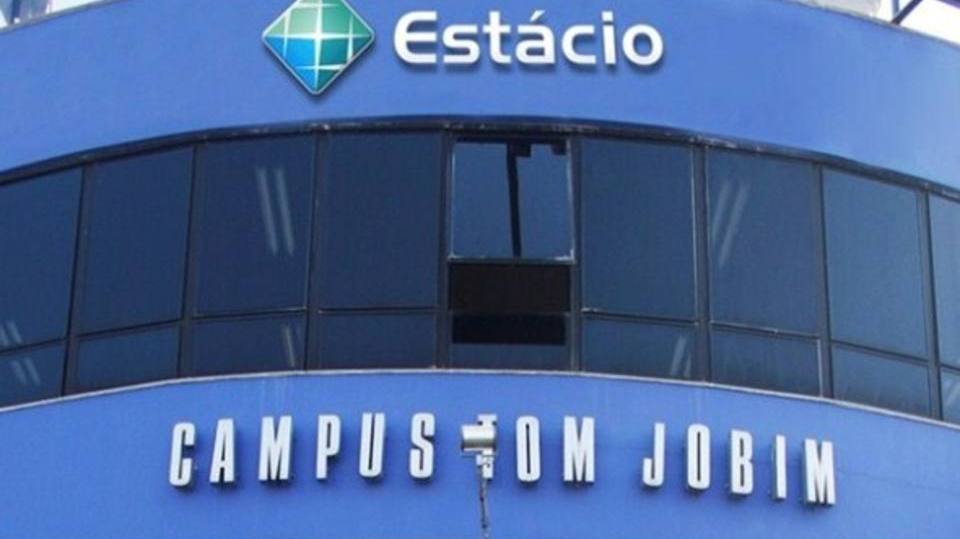 Alunos da Estácio começarão aulas mais tarde