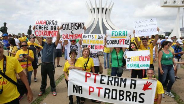 Como foram as manifestações contra o governo pelo Brasil
