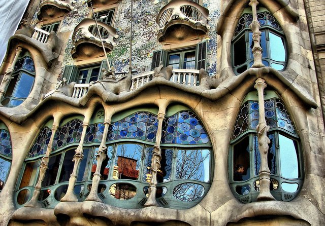89 anos da morte Antoni Gaudí