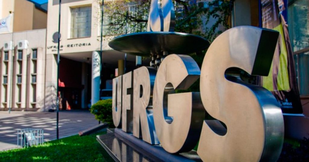 UFRGS prorroga prazo para pedido de desconto e isenção de taxa no vestibular
