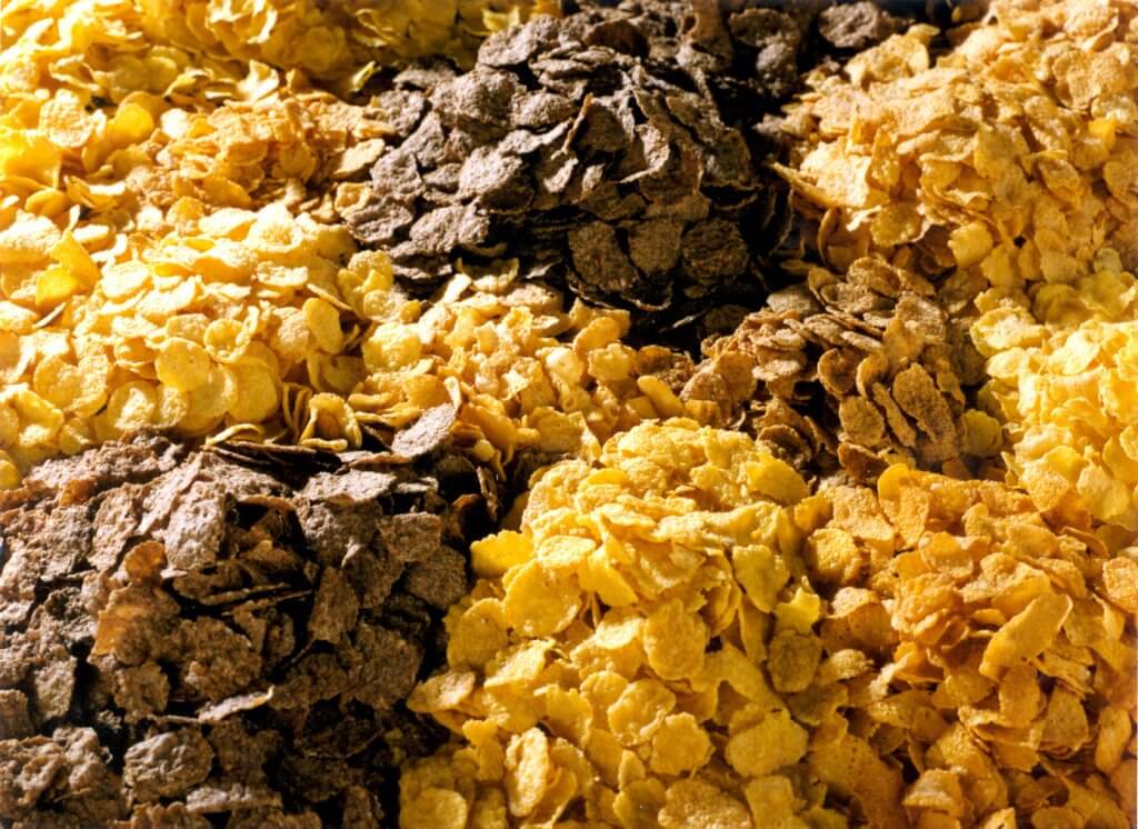 Conheça os melhores cereais matinais para cada idade