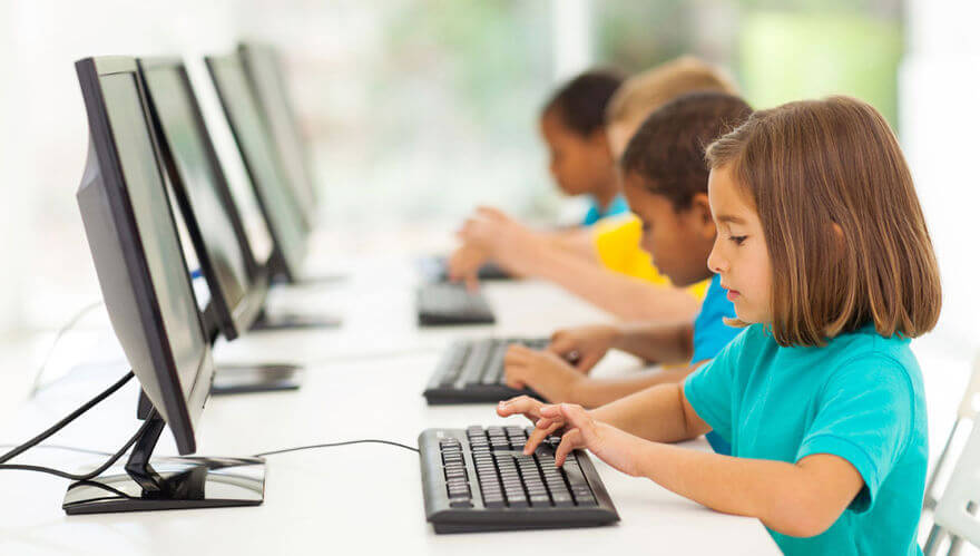 MEC promete internet rápida em todas as escolas em 7 anos