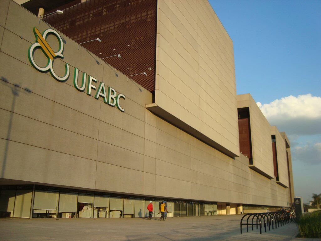 Cursinho pré-enem da UFABC abrirá inscrições para 2018 em janeiro