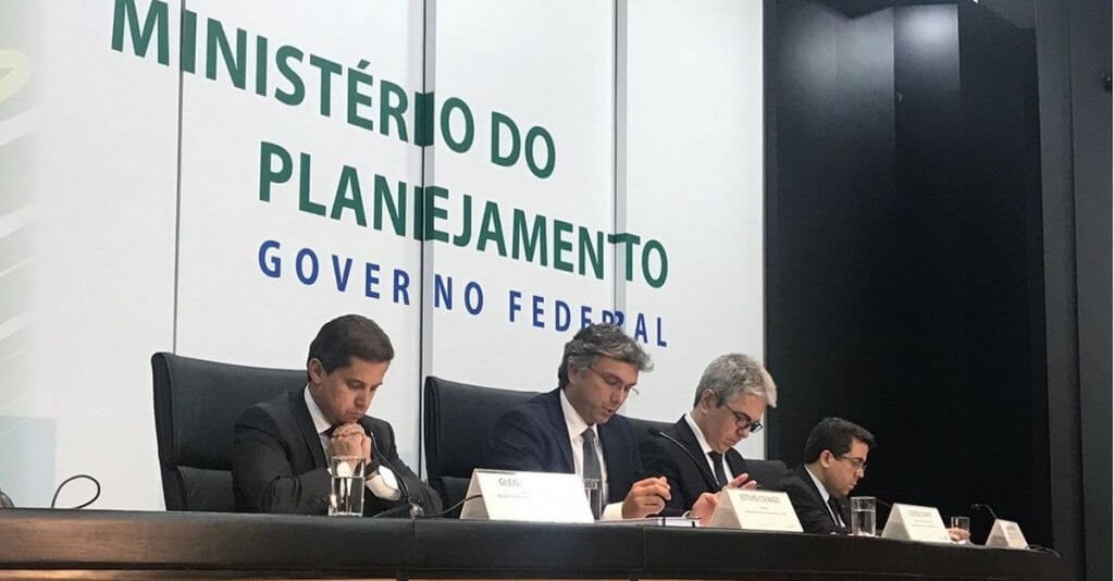 Presidente Temer recua e permite reajuste da verba do MEC pela inflação