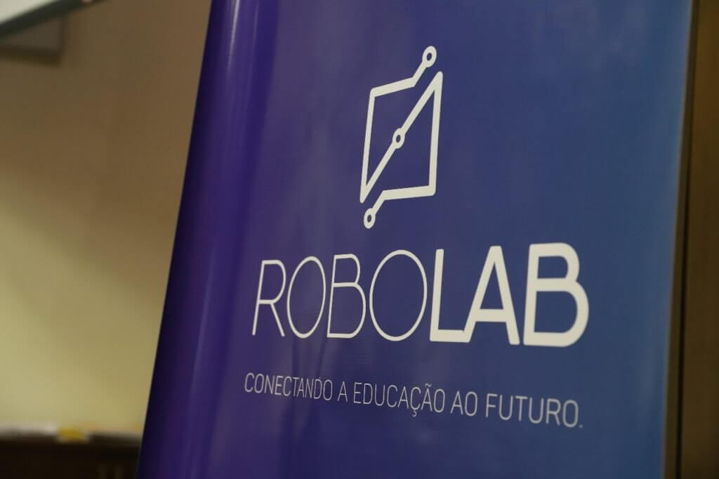 Projeto ensina robótica nas escolas públicas de SP