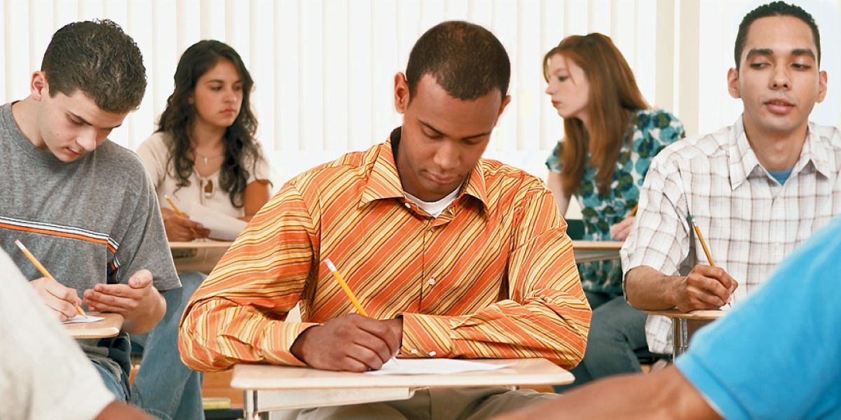 Conheça algumas trapaças engenhosas que alunos pensaram para colar nos testes