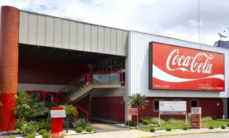 Coca-Cola abre inscrições para programas de trainee e estágio